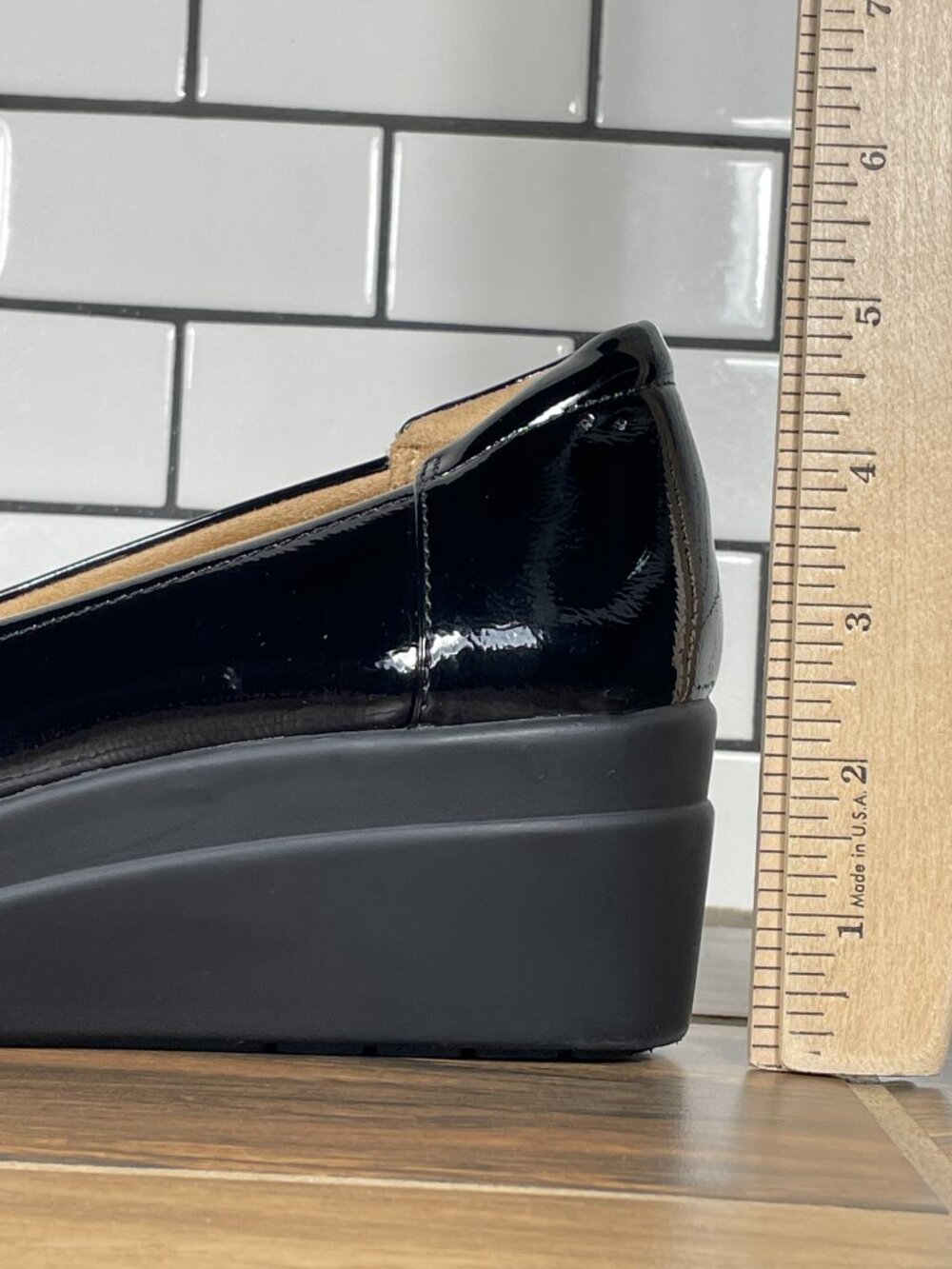 Naturalizer Sam Shoes Womens Size 10 Black Faux Patent Leather Wedge Pumps Heels - Picture 13 of 16